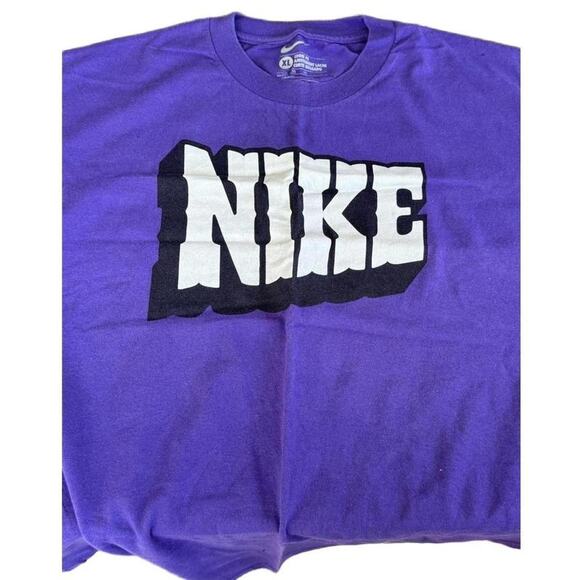 Nike graphic loose fit t-shirt - Picture 1 of 3
